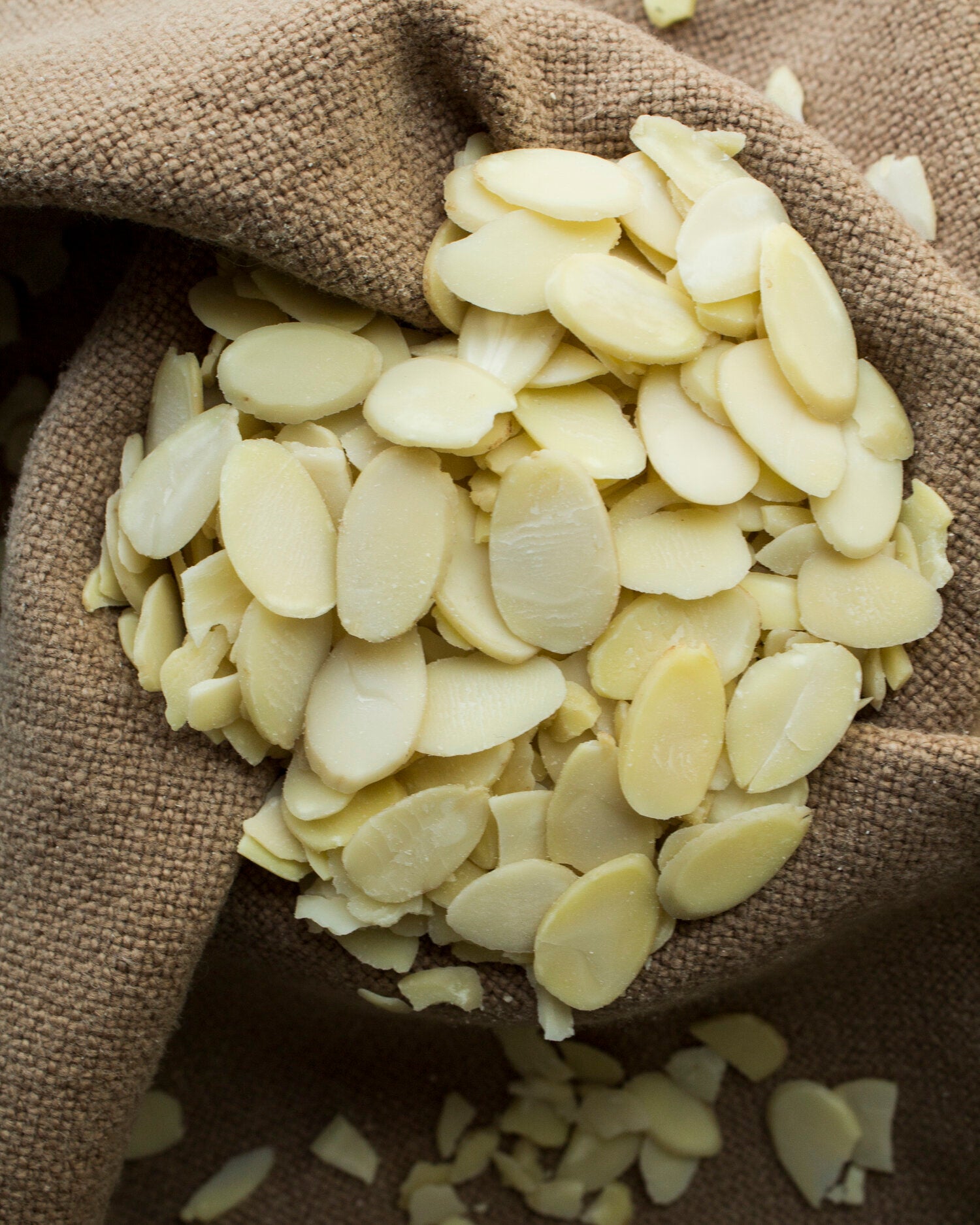 Almond Blanched Slice